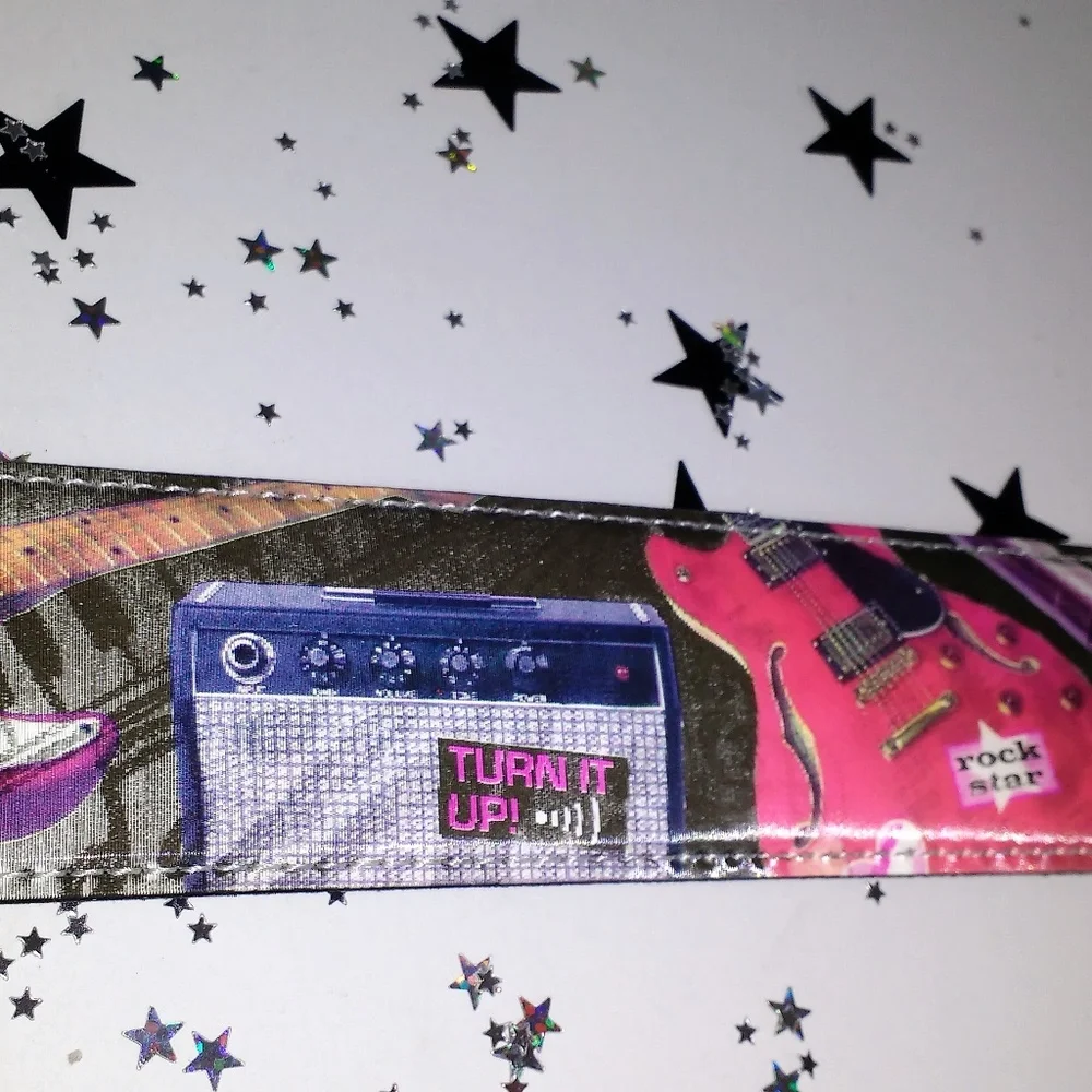 Rock Out prismatic belt size M